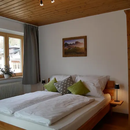 Thuss'n: Family-friendly Alpine Retreat *