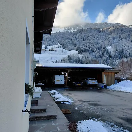 Haus Thussn, Fuer Familien Und Paare Lägenhet