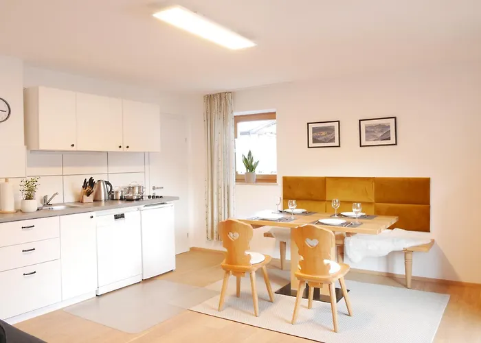 Apartmenthaus Thussn, Cozy&quiet Location, Hiking&mtb, Apartment *